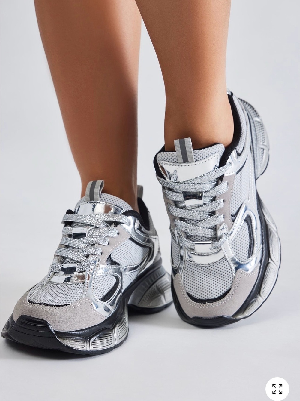 Fashion Nova Berness Sneakers